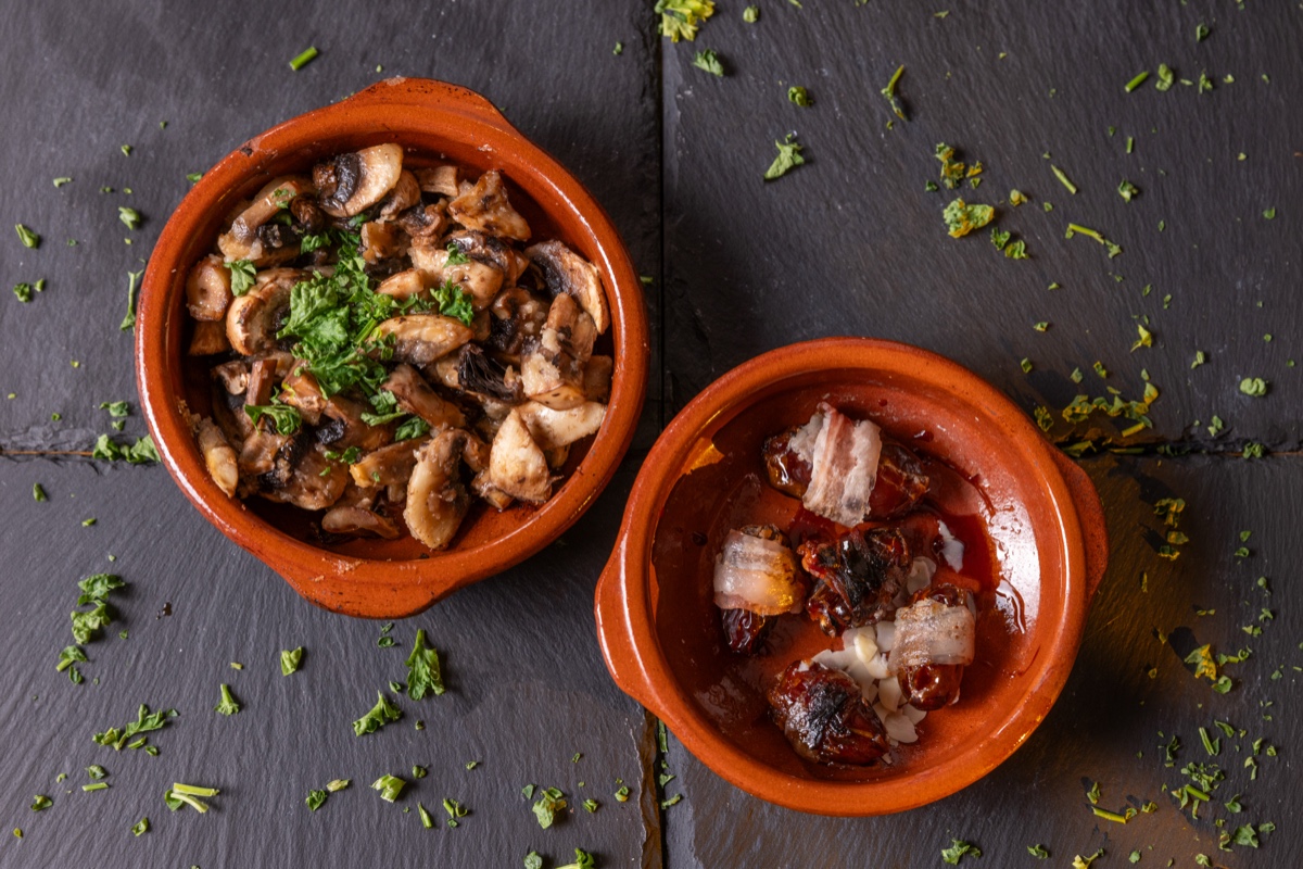 Champiñones & Dátiles